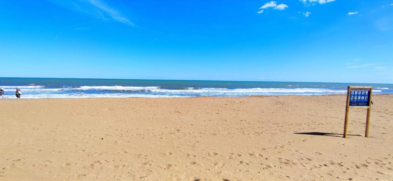 Bungalow Del Mar دينايا المظهر الخارجي الصورة