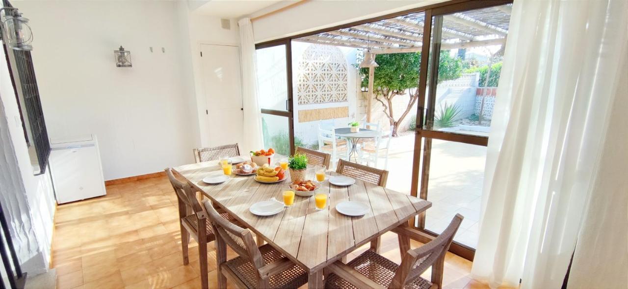 Bungalow Del Mar دينايا المظهر الخارجي الصورة