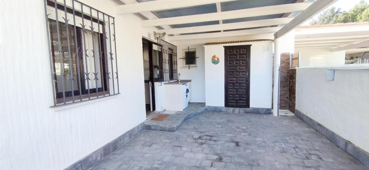 Bungalow Del Mar دينايا المظهر الخارجي الصورة
