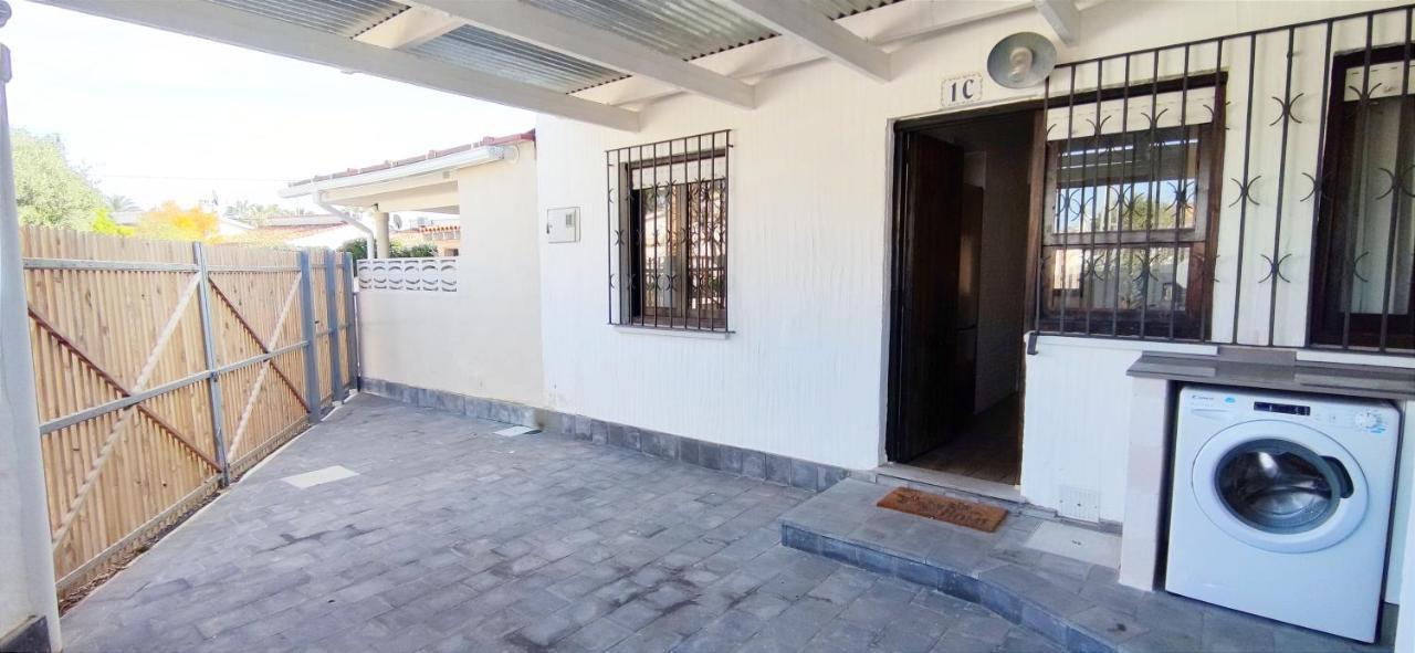 Bungalow Del Mar دينايا المظهر الخارجي الصورة